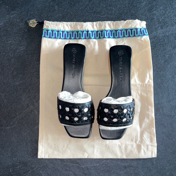 BRAND NEW Tory Burch Basketweave Clog Leather Slip On Clogs Size 7 (50% OFF!) - Picture 1 of 5